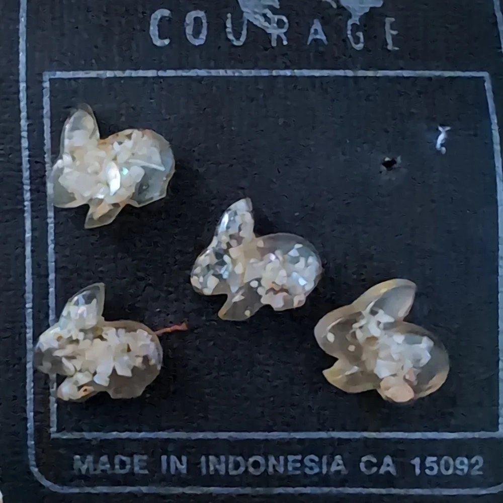 Buttons - Fish and Bunny Buttons - Picture 3 of 5